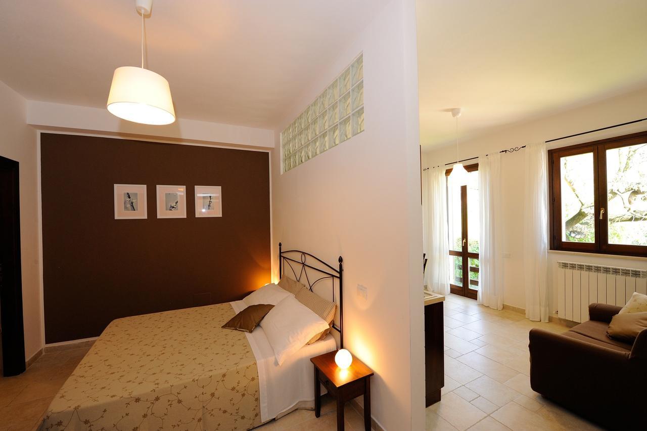 פרוג'ה Agriturismo Il Vecchio Mandorlo מראה חיצוני תמונה